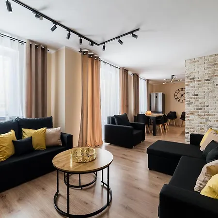 Appartement Uminskiego Spacious By Bookinghost