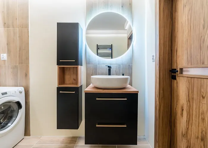 Uminskiego Spacious By Bookinghost