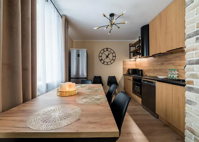 Uminskiego Spacious By Bookinghost Apartment *