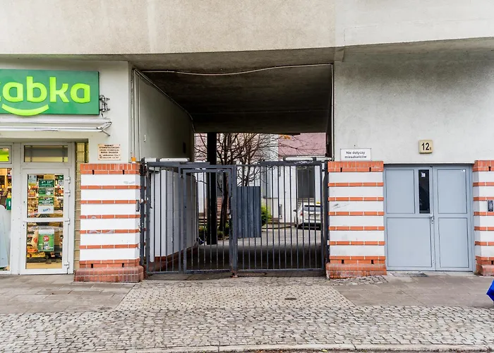 Apartment Uminskiego Spacious By Bookinghost Poznan